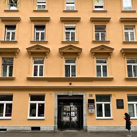 Apartment Photogaphers Nest #2 Ljubljana